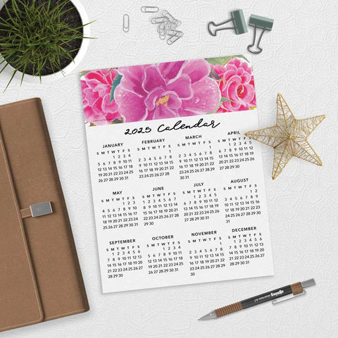Floral 2025 Desk or Planner Calendar Download